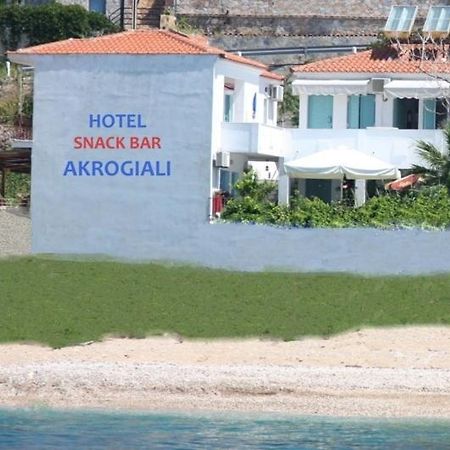 Akrogiali Hotel Plomari ภายนอก รูปภาพ